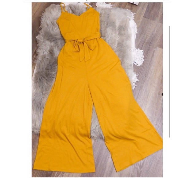 Jumpsuit - Picture 2 of 10